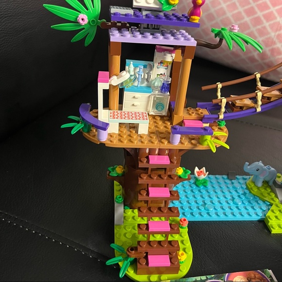 Lego Jungle Rescue Base 41424 - Picture 5 of 8